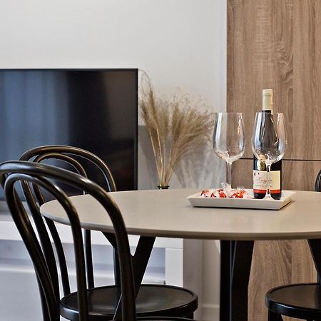 ורשה Goclaw P&O Serviced Apartments מראה חיצוני תמונה